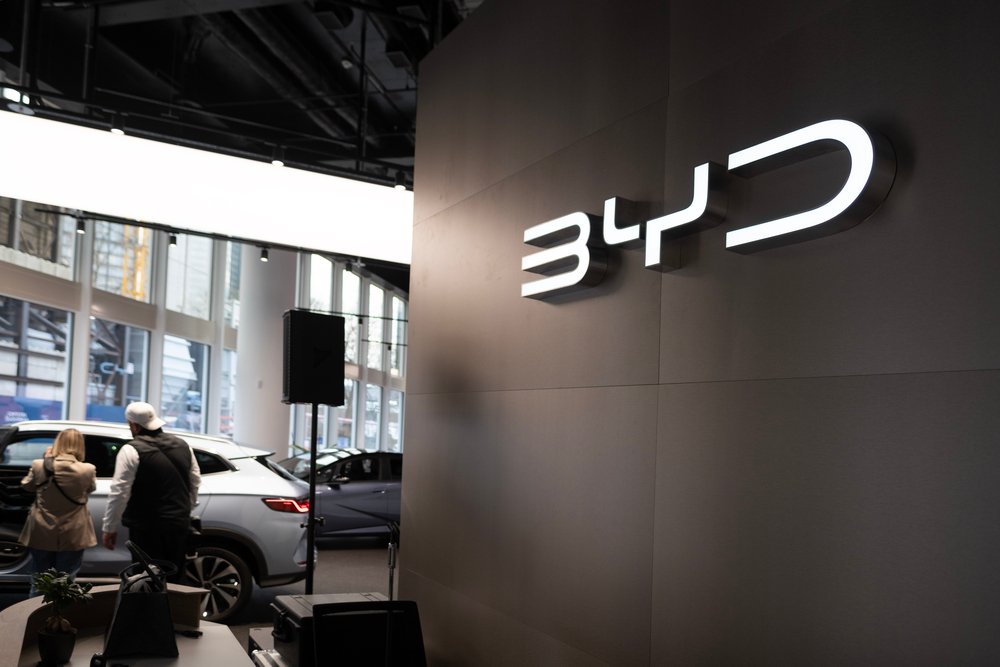 Η BYD επενδύει στην Ευρώπη με δύο νέα εργοστάσια και premium μάρκες
