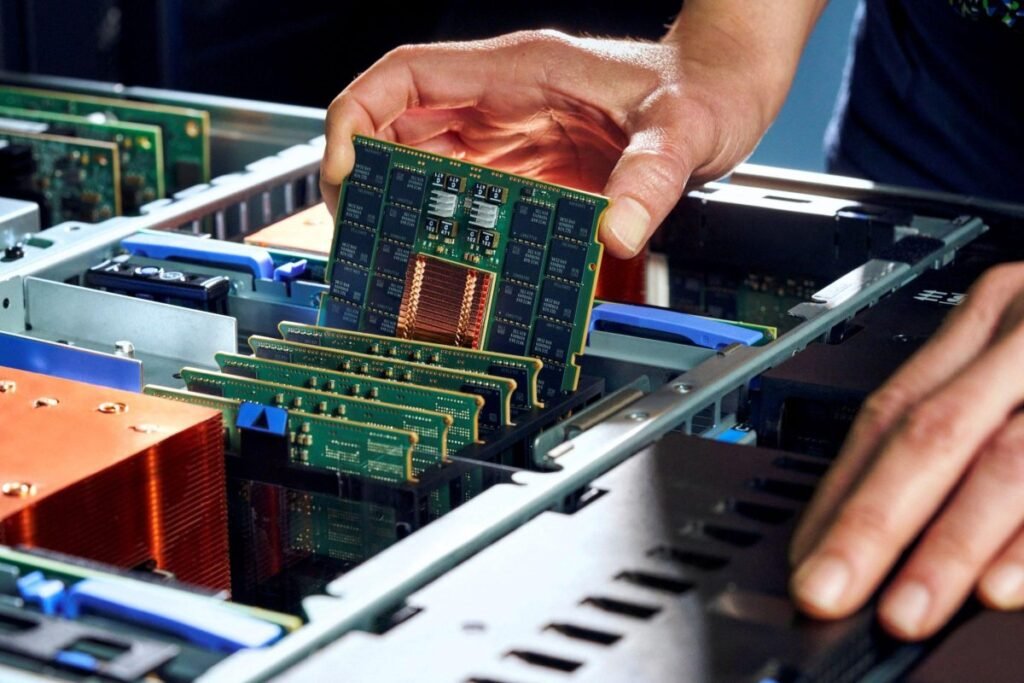 Νέα γενιά IBM επεξεργαστών και servers για AI – Η στρατηγική επιστροφή στην αγορά