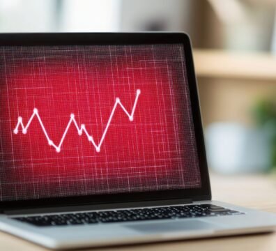 Content Decay: Γιατί πέφτει το traffic και πώς το διορθώνεις