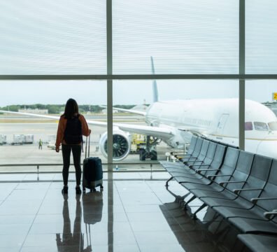 Πώς να επιλέξετε parking στο αεροδρόμιο και να πληρώσετε λιγότερα